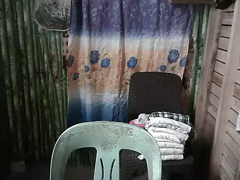 Hotty babe23 online show from April 11, 10:03 pm