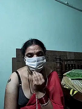 Snapshot of bhavyasri_55 chatting on January 31, 9:24 pm bhavyasri 55 online show from January 31, 9:24 pm