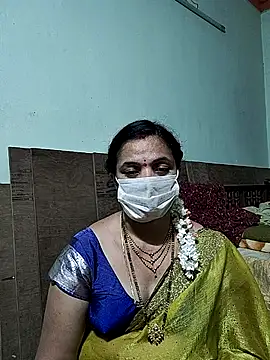 Snapshot of bhavyasri_55 chatting on February 4, 1:17 pm bhavyasri 55 online show from February 4, 1:17 pm