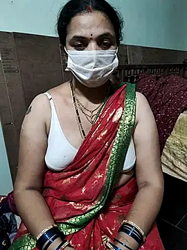 Snapshot of bhavyasri_55 chatting on February 8, 6:39 am bhavyasri 55 online show from February 8, 6:39 am