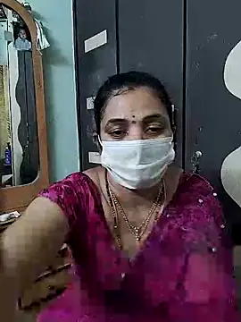 Snapshot of bhavyasri_55 chatting on February 10, 1:04 pm bhavyasri 55 online show from February 10, 1:04 pm