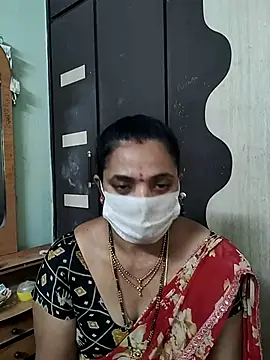 Snapshot of bhavyasri_55 chatting on February 11, 5:56 am bhavyasri 55 online show from February 11, 5:56 am