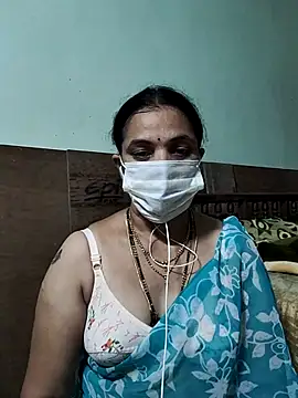 Snapshot of bhavyasri_55 chatting on February 14, 4:20 am bhavyasri 55 online show from February 14, 4:20 am