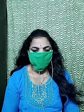 Snapshot of bhavyasri_55 chatting on February 25, 8:18 pm bhavyasri 55 online show from February 25, 8:18 pm