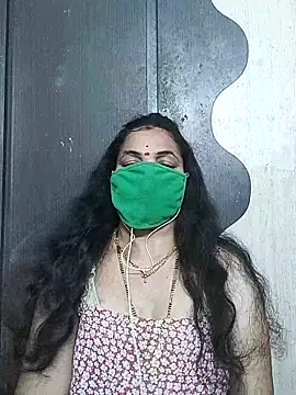 Snapshot of bhavyasri_55 chatting on March 17, 3:11 am bhavyasri 55 online show from March 17, 3:11 am