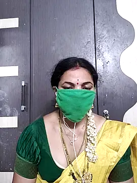 Snapshot of bhavyasri_55 chatting on March 24, 11:32 pm bhavyasri 55 online show from March 24, 11:32 pm