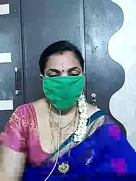 Snapshot of bhavyasri_55 chatting on March 26, 1:11 am bhavyasri 55 online show from March 26, 1:11 am