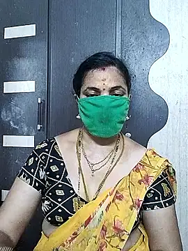 Snapshot of bhavyasri_55 chatting on April 2, 3:48 am bhavyasri 55 online show from April 2, 3:48 am