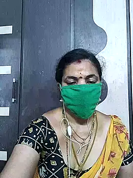 Snapshot of bhavyasri_55 chatting on April 2, 4:04 pm bhavyasri 55 online show from April 2, 4:04 pm