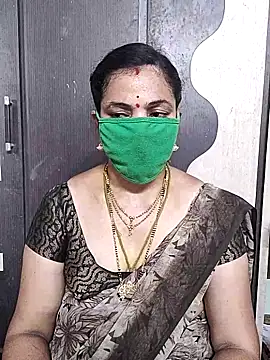 Snapshot of bhavyasri_55 chatting on April 3, 7:06 am bhavyasri 55 online show from April 3, 7:06 am