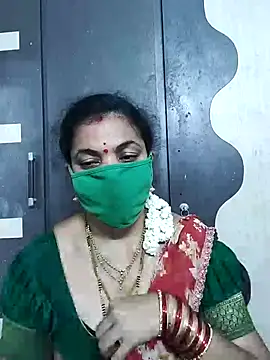 Snapshot of bhavyasri_55 chatting on April 4, 10:07 pm bhavyasri 55 online show from April 4, 10:07 pm