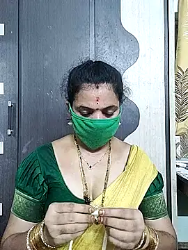 Snapshot of bhavyasri_55 chatting on April 7, 12:38 pm bhavyasri 55 online show from April 7, 12:38 pm