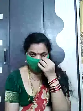 Snapshot of bhavyasri_55 chatting on April 11, 11:53 pm bhavyasri 55 online show from April 11, 11:53 pm