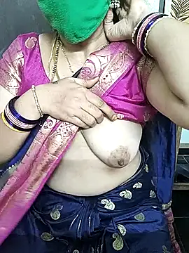 Snapshot of bhavyasri_55 chatting on April 13, 3:01 am bhavyasri 55 online show from April 13, 3:01 am