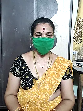 Snapshot of bhavyasri_55 chatting on April 15, 1:40 pm bhavyasri 55 online show from April 15, 1:40 pm