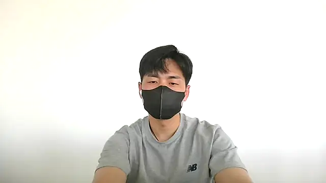 kimze7 online show from June 8, 2:23 am