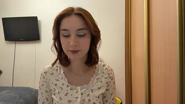 Snapshot of StacieLaudadio chatting on January 13, 5:02 am StacieLaudadio online show from January 13, 5:02 am