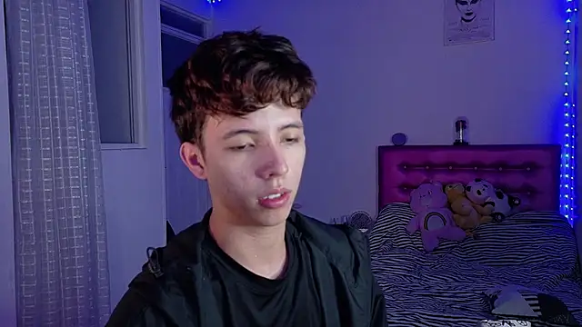 Snapshot of Dani_Dancer chatting on February 10, 12:26 am Dani Dancer online show from February 10, 12:26 am