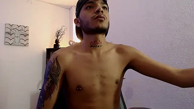 Snapshot of kingdani_hot chatting on February 12, 12:44 pm kingdani hot online show from February 12, 12:44 pm