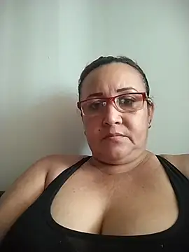 Nini Love  online show from March 12, 2:45 pm