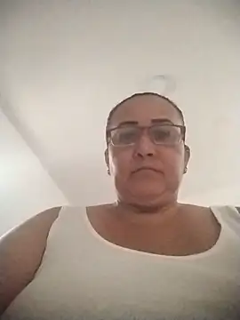 Nini Love  online show from March 27, 8:30 pm