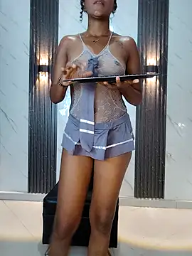 CaramelDesire online show from April 14, 1:33 am