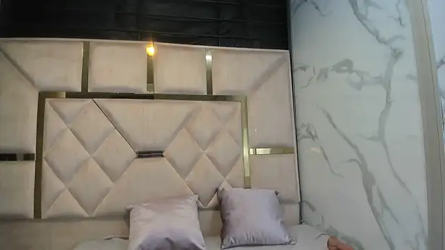 IssysLeBlanc online show from January 18, 8:51 am