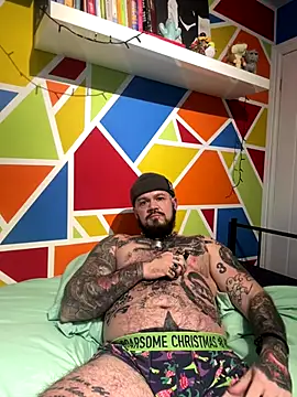 trans man and his dom online show from December 17, 2:12 pm