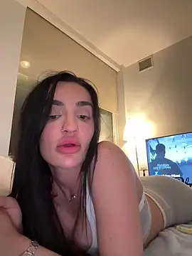 Snapshot of Lexiiskyyxo chatting on May 29, 10:13 am Lexiiskyyxo online show from May 29, 10:13 am