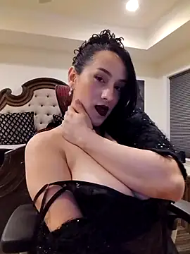 Snapshot of BustyVampyre chatting on April 23, 2:02 am BustyVampyre online show from April 23, 2:02 am