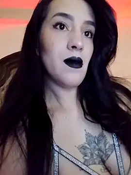 Snapshot of BustyVampyre chatting on April 27, 1:36 am BustyVampyre online show from April 27, 1:36 am