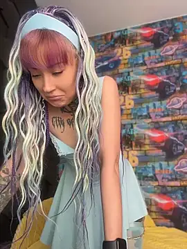 Tattoo  Moon online show from May 8, 10:59 pm