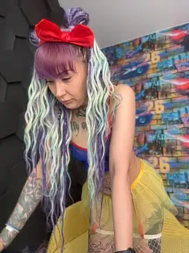 Tattoo  Moon online show from May 14, 12:17 am