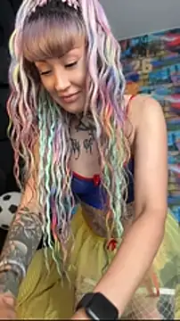 Snapshot of Tattoo__Moon chatting on July 7, 7:09 am Tattoo Moon online show from July 7, 7:09 am