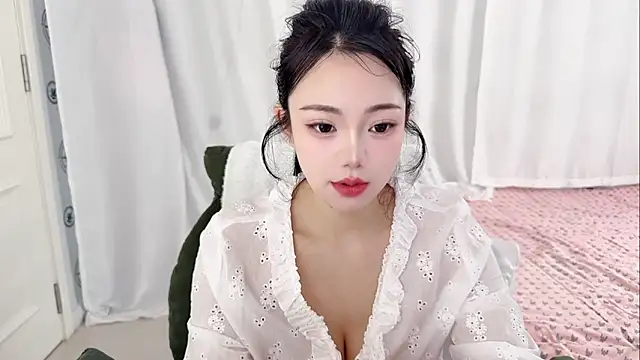 yuanbao8888 online show from April 18, 6:06 am