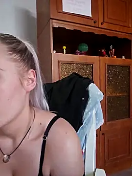 ChristinaWheeled11 online show from February 27, 2:50 pm