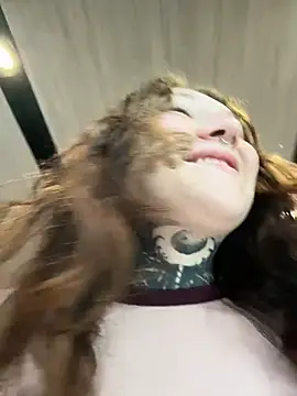 FionaMurr online show from January 18, 3:21 am