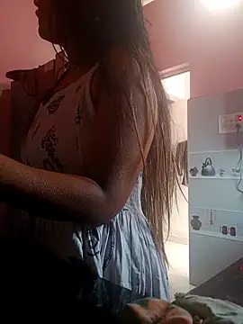 nehakapoor89 online show from December 17, 9:04 am