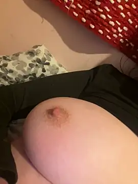 hollyxxx12 online show from March 11, 8:59 pm