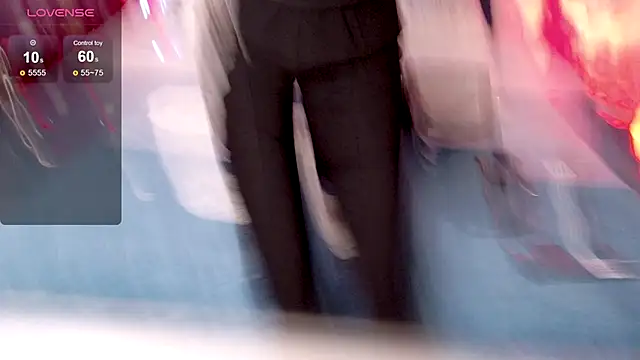 Snapshot of CarolainGilbert chatting on December 21, 9:33 pm CarolainGilbert online show from December 21, 9:33 pm