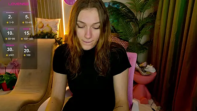 Snapshot of CarolainGilbert chatting on January 13, 7:13 am CarolainGilbert online show from January 13, 7:13 am