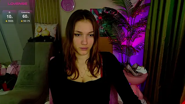 Snapshot of CarolainGilbert chatting on January 14, 7:03 am CarolainGilbert online show from January 14, 7:03 am