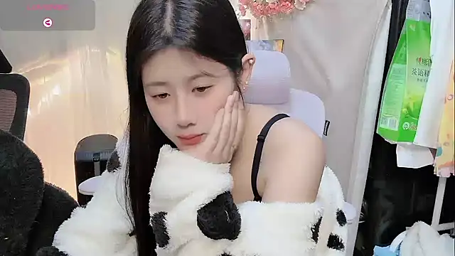 Yvonne-07 online show from January 15, 5:34 am