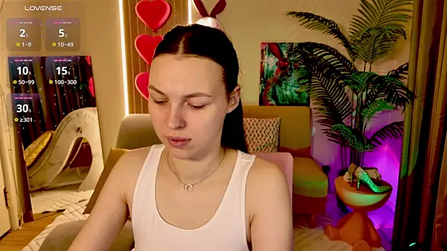 MaxinCarroll online show from April 14, 10:21 am