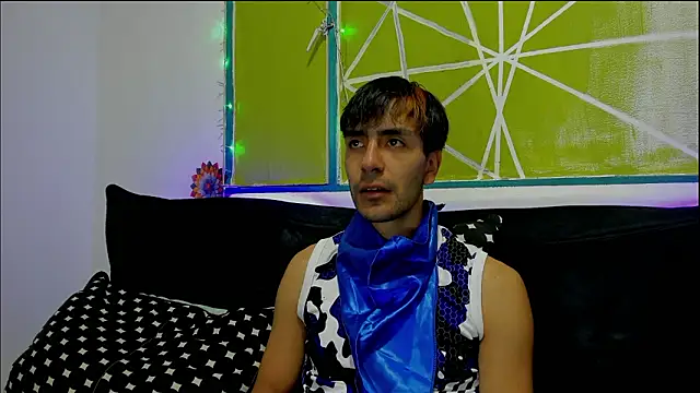 Snapshot of Lord_Apolo chatting on February 6, 1:36 pm Lord Apolo online show from February 6, 1:36 pm