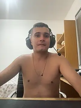 mineirinhobh93 online show from April 26, 2:20 am