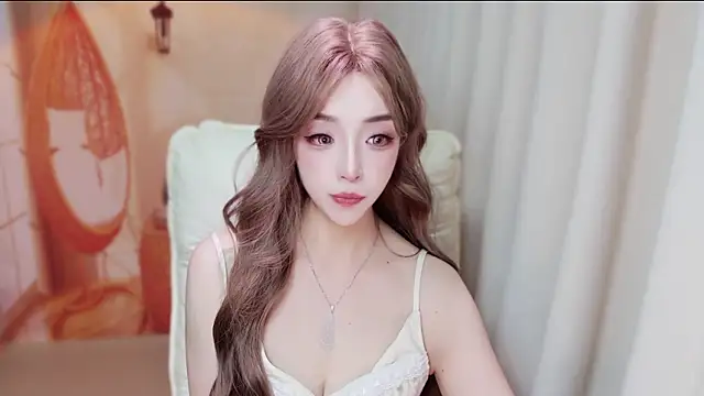 zizi-a online show from April 6, 2:18 pm