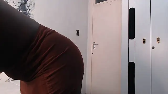 CurvyJ255 online show from July 15, 1:27 pm