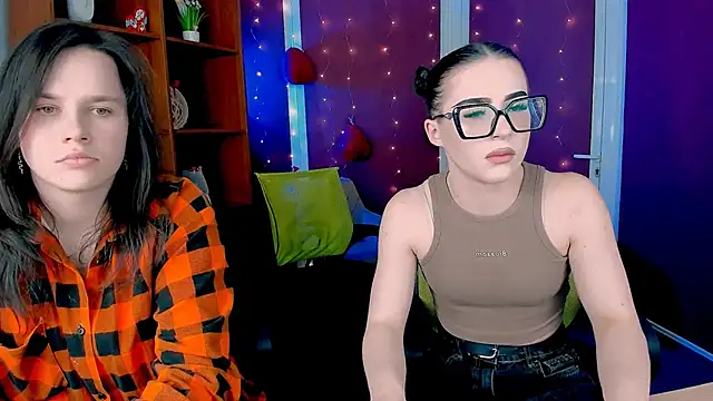 Snapshot of alia_skay chatting on February 18, 7:43 pm alia skay online show from February 18, 7:43 pm