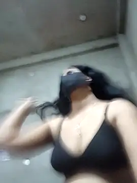 kanika05 online show from March 12, 1:50 pm